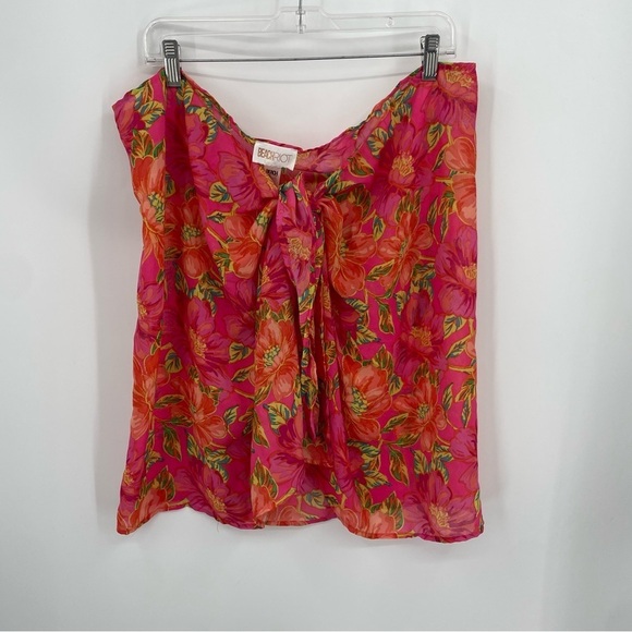 BEACH RIOT Melanie Sarong in Miami Peony - OS - Picture 1 of 4